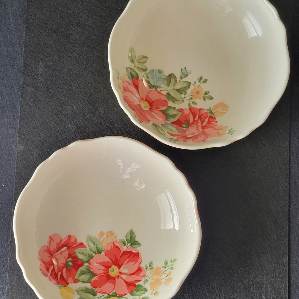 7" Pasta Bowls "Vintage Floral"
